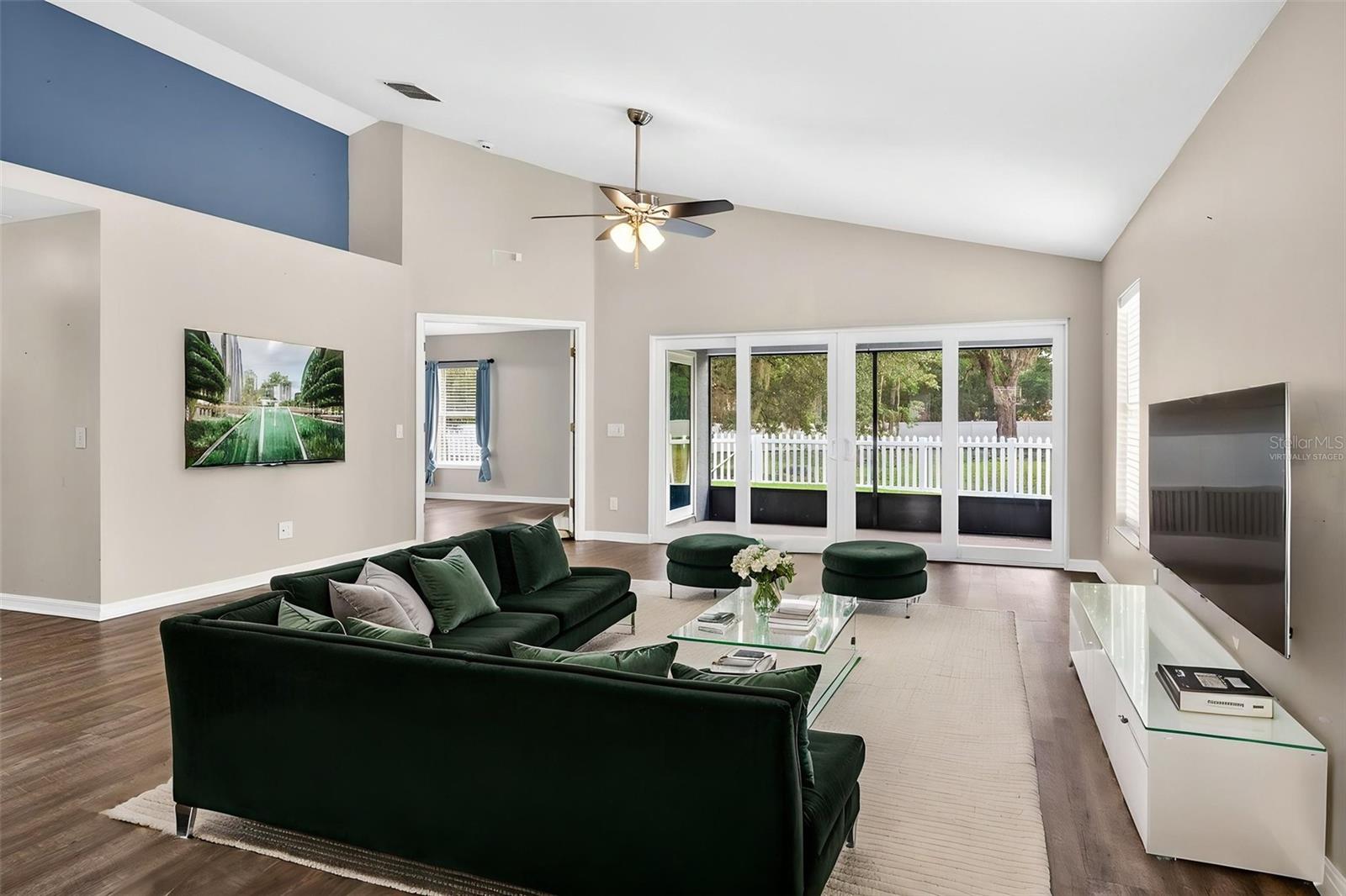 15826 STAGS LEAP DR, LUTZ, FL, 33559