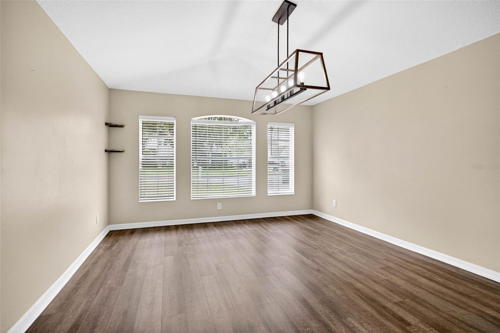 15826 STAGS LEAP DR, LUTZ, FL, 33559