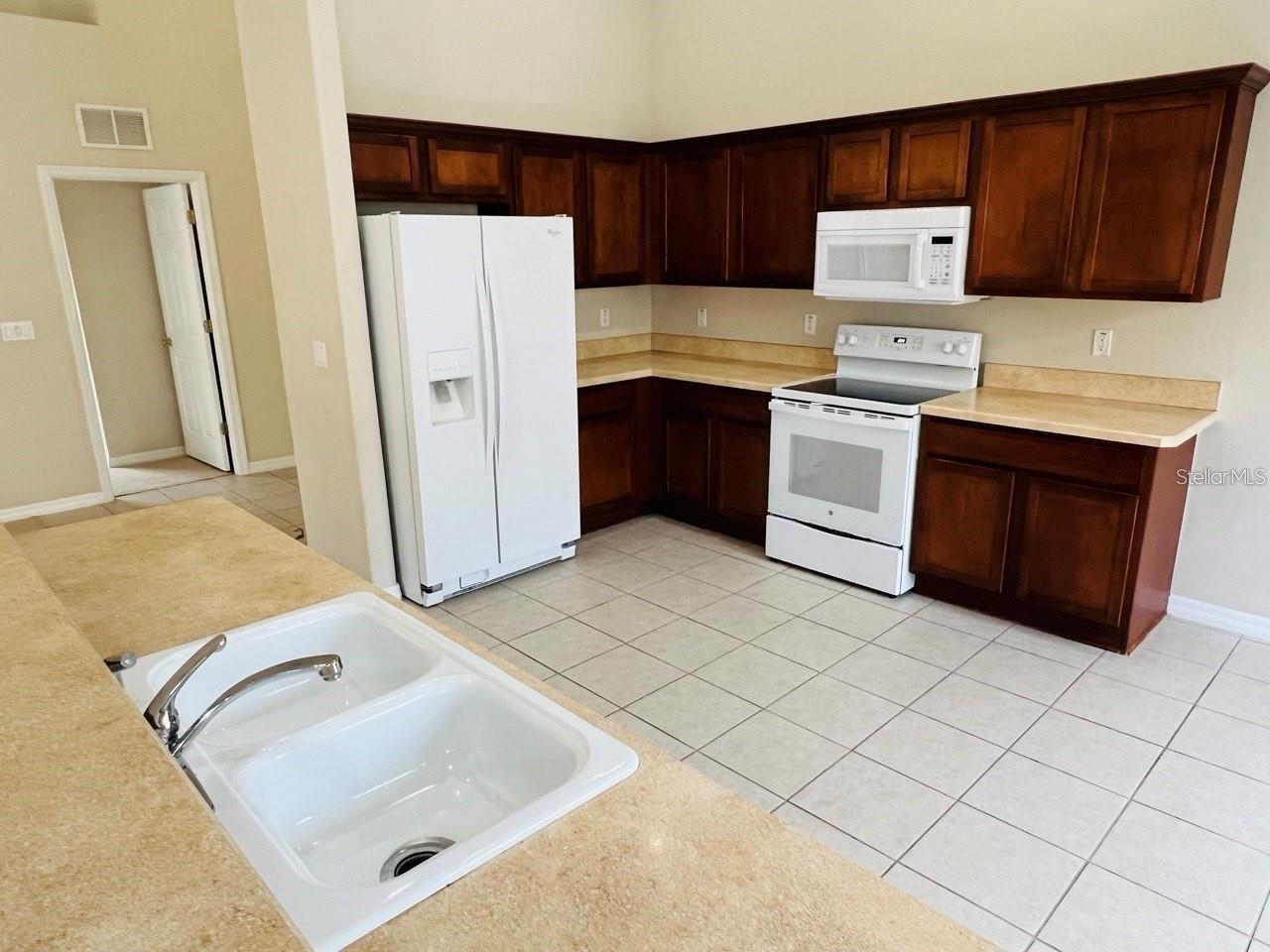 121 RAINTREE CIR, PALM COAST, FL, 32164