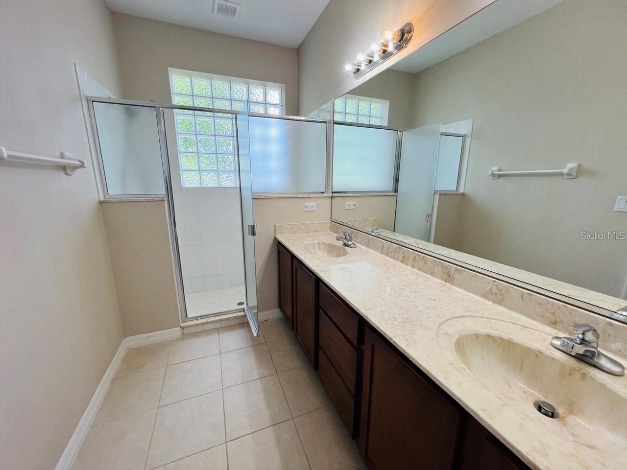 121 RAINTREE CIR, PALM COAST, FL, 32164