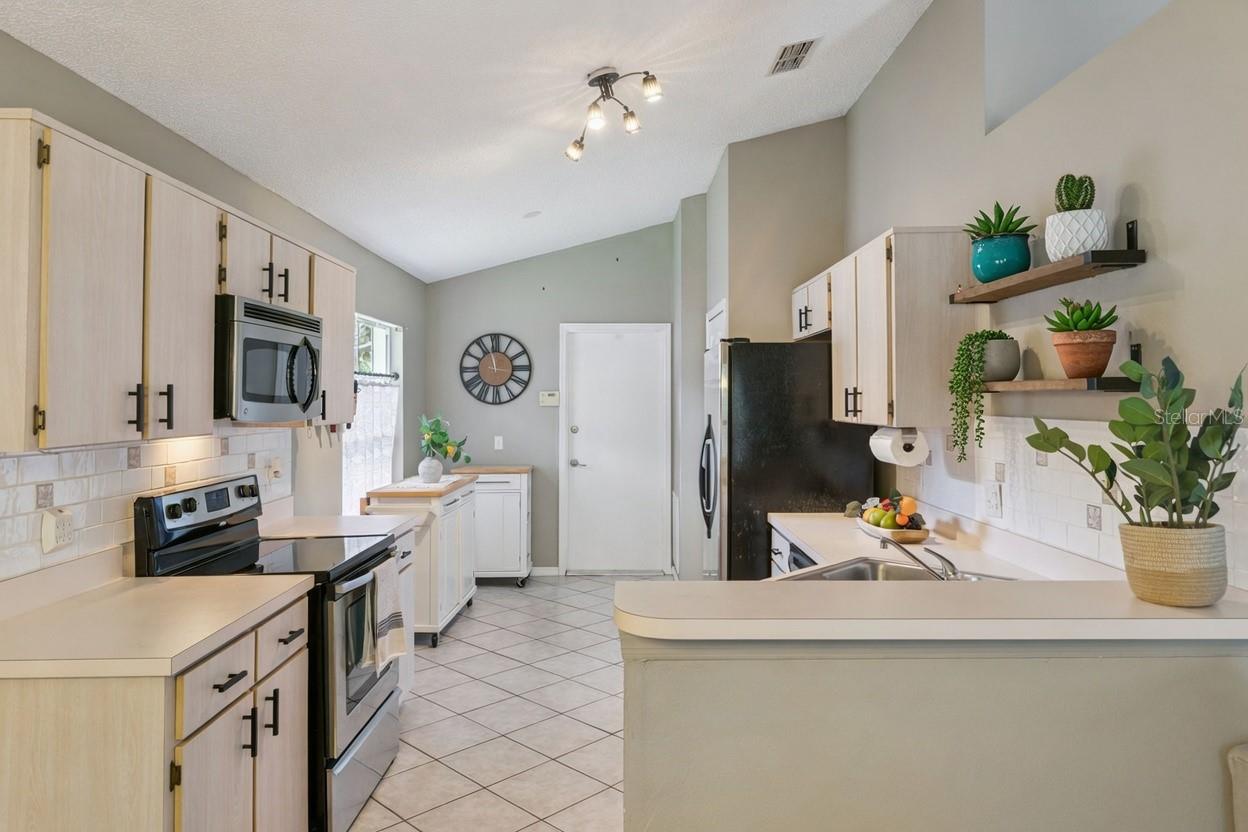 2000 DONEGAN PL, ORLANDO, FL, 32826