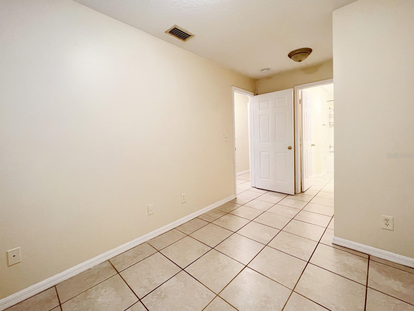 2407 E 17TH AVE #B, TAMPA, FL, 33605