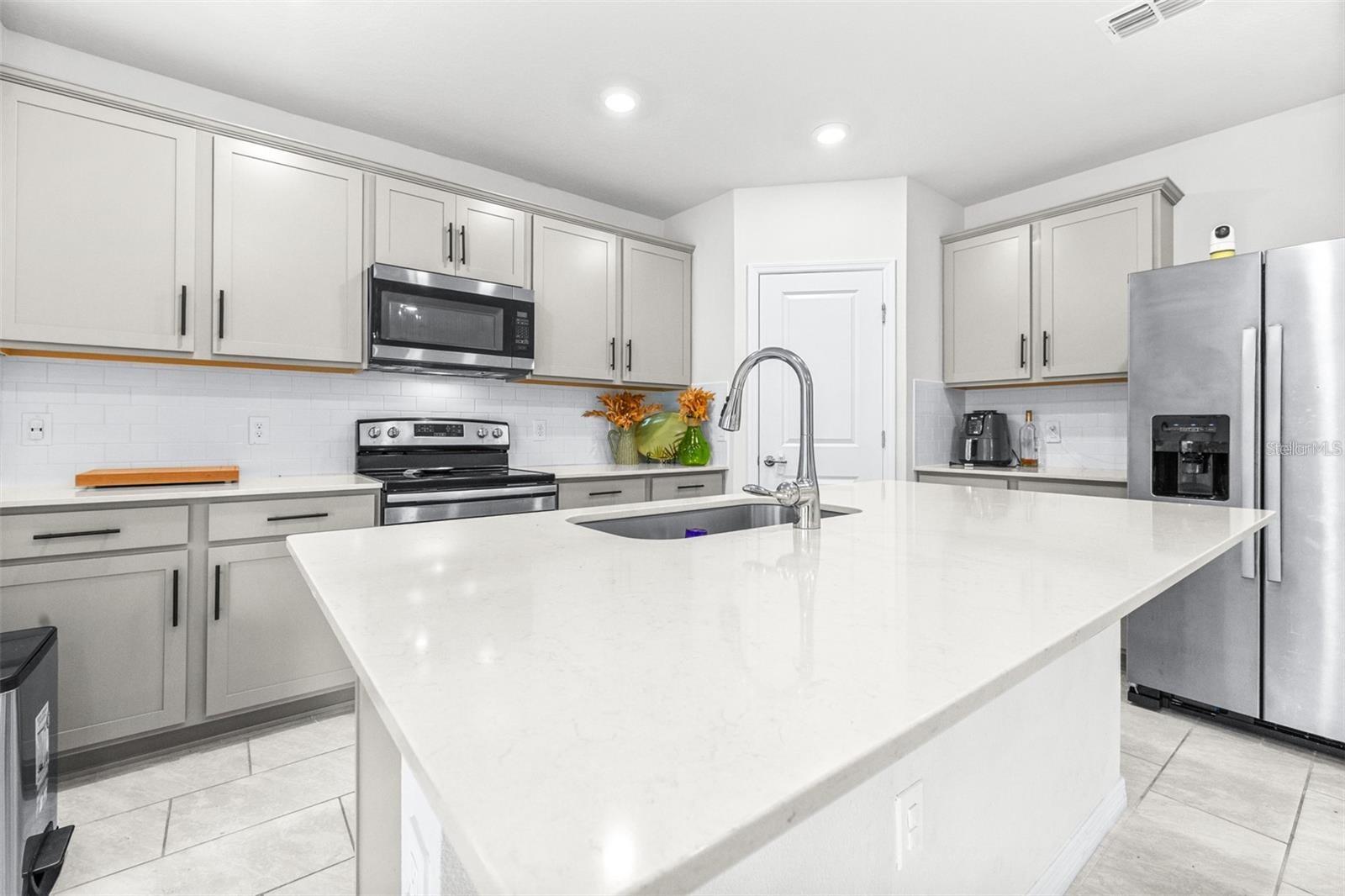 1050 MICHELANGELO LN, WINTER HAVEN, FL, 33884