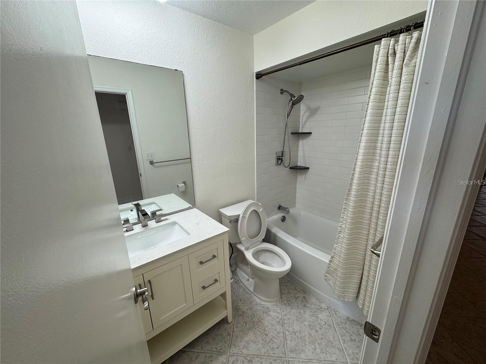 2275 S MCCALL RD #201, ENGLEWOOD, FL, 34224