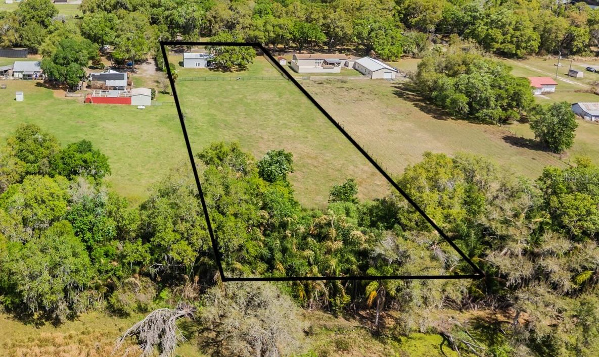 2101 LANIER RD, PLANT CITY, FL, 33565