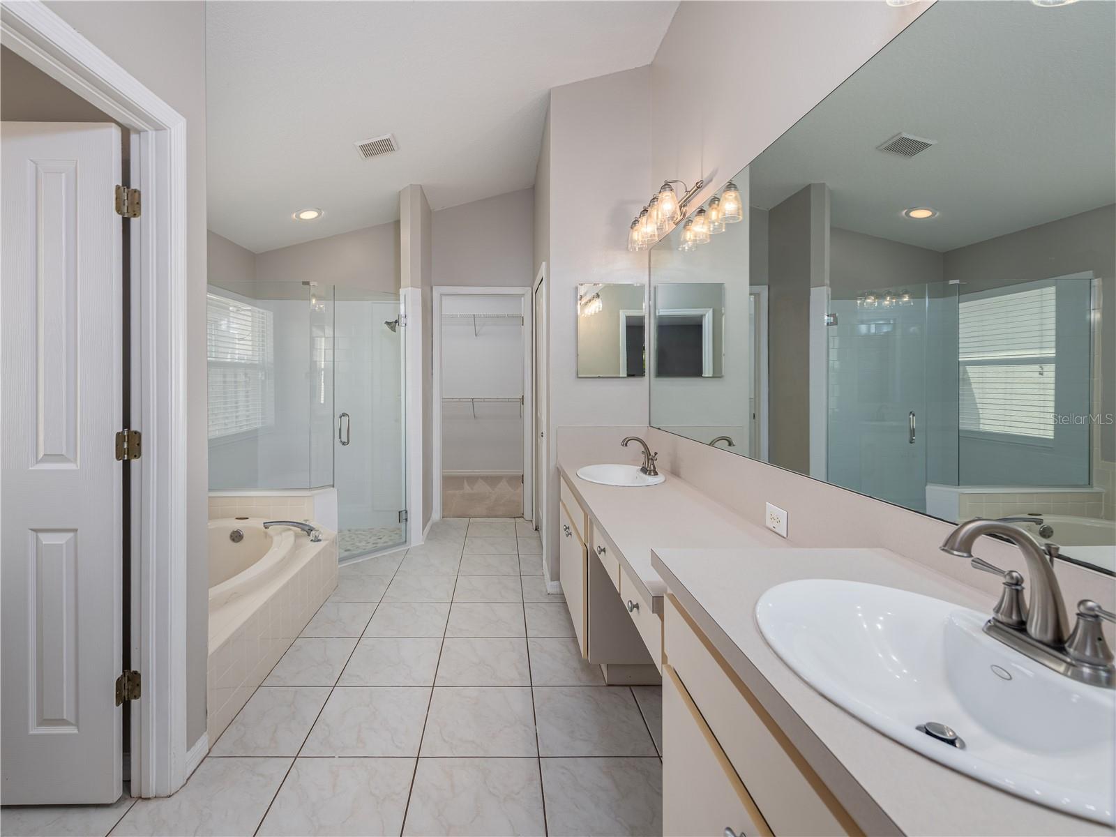 10333 ABBOTSFORD DR, TAMPA, FL, 33626