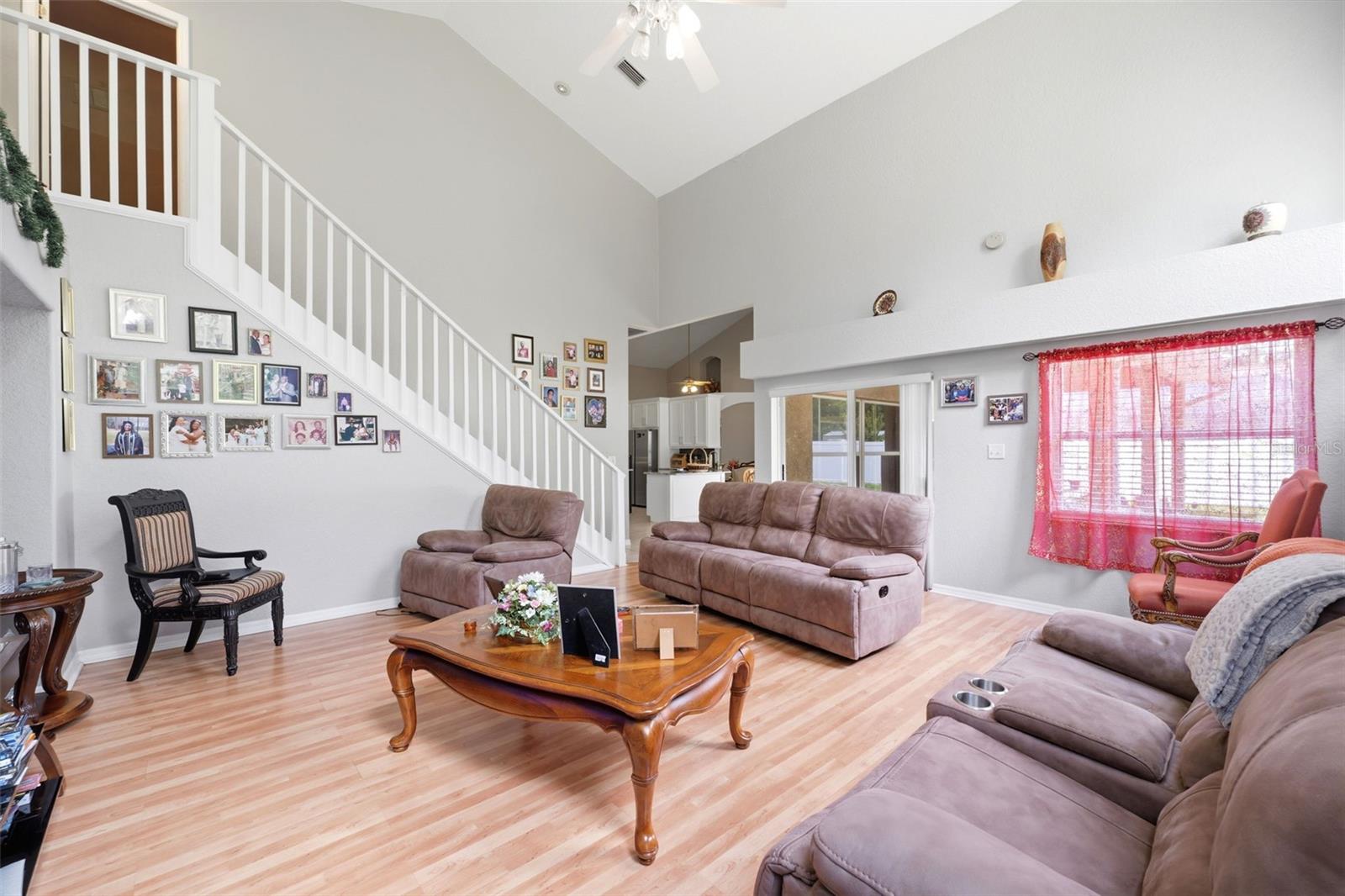 2112 HERITAGE CREST DR, VALRICO, FL, 33594