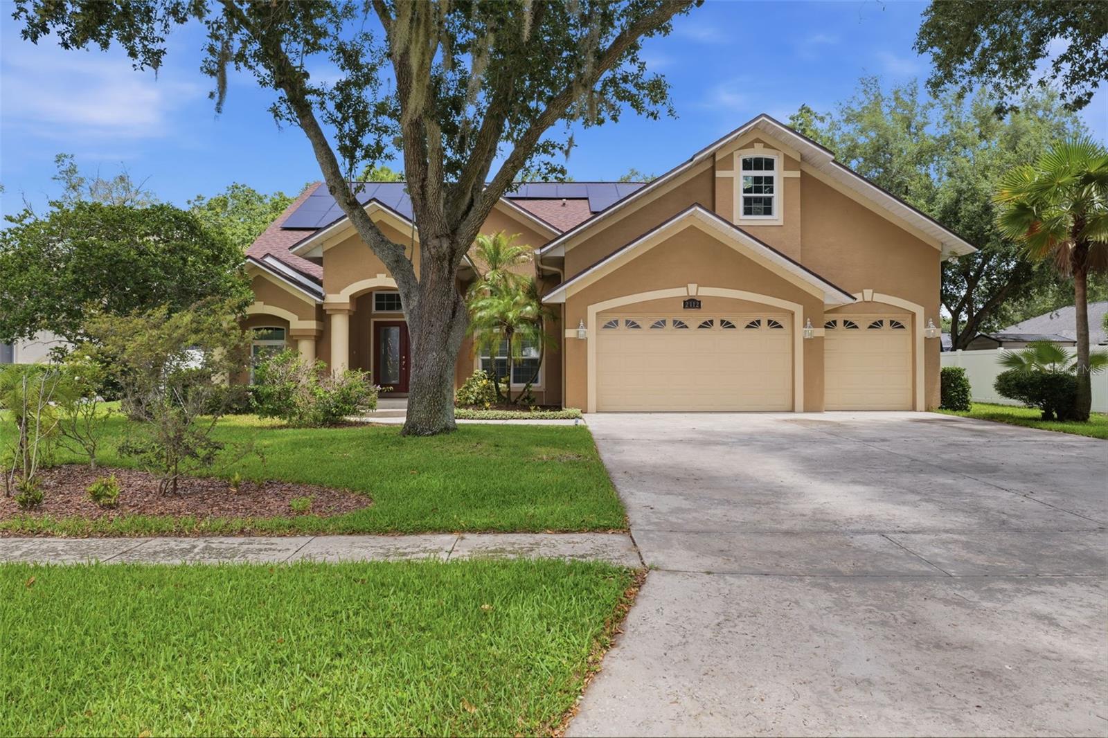 2112 HERITAGE CREST DR, VALRICO, FL, 33594