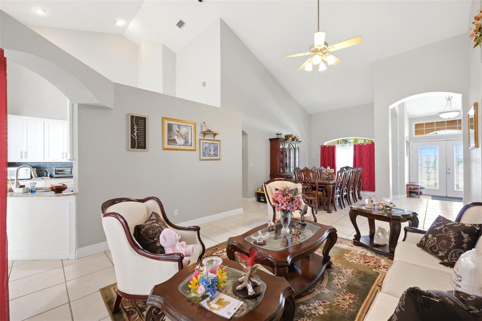 2112 HERITAGE CREST DR, VALRICO, FL, 33594
