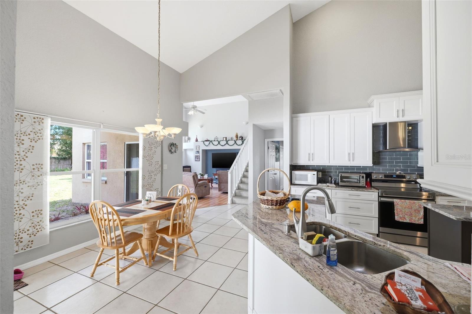 2112 HERITAGE CREST DR, VALRICO, FL, 33594