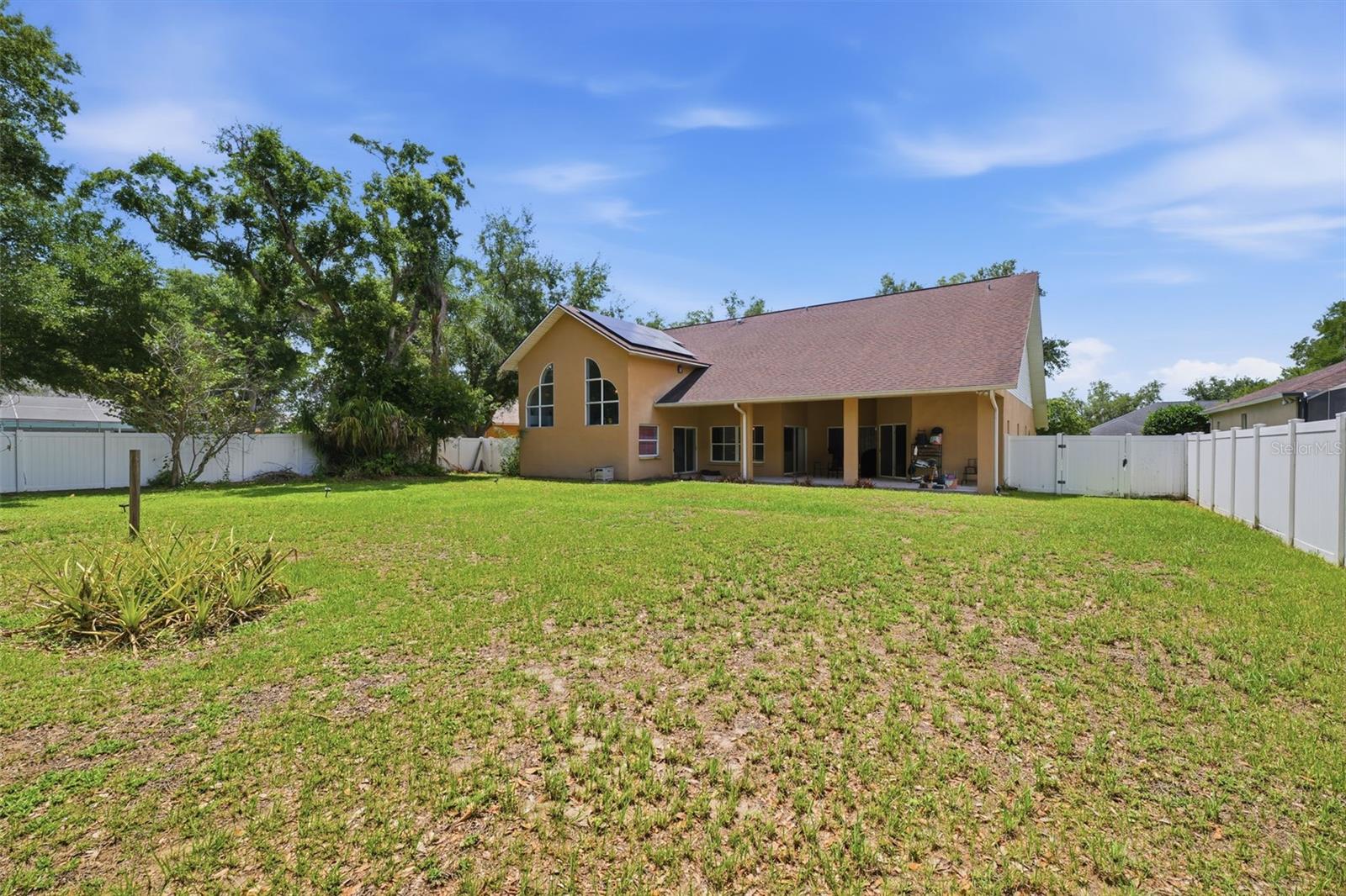 2112 HERITAGE CREST DR, VALRICO, FL, 33594