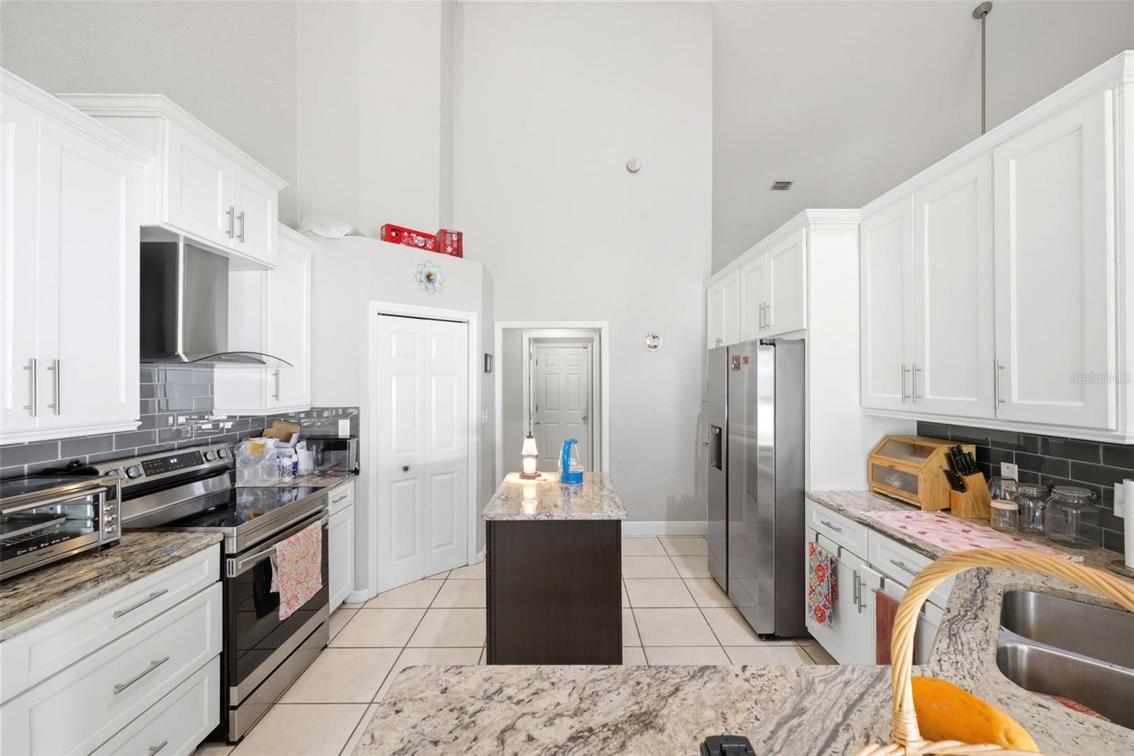 2112 HERITAGE CREST DR, VALRICO, FL, 33594