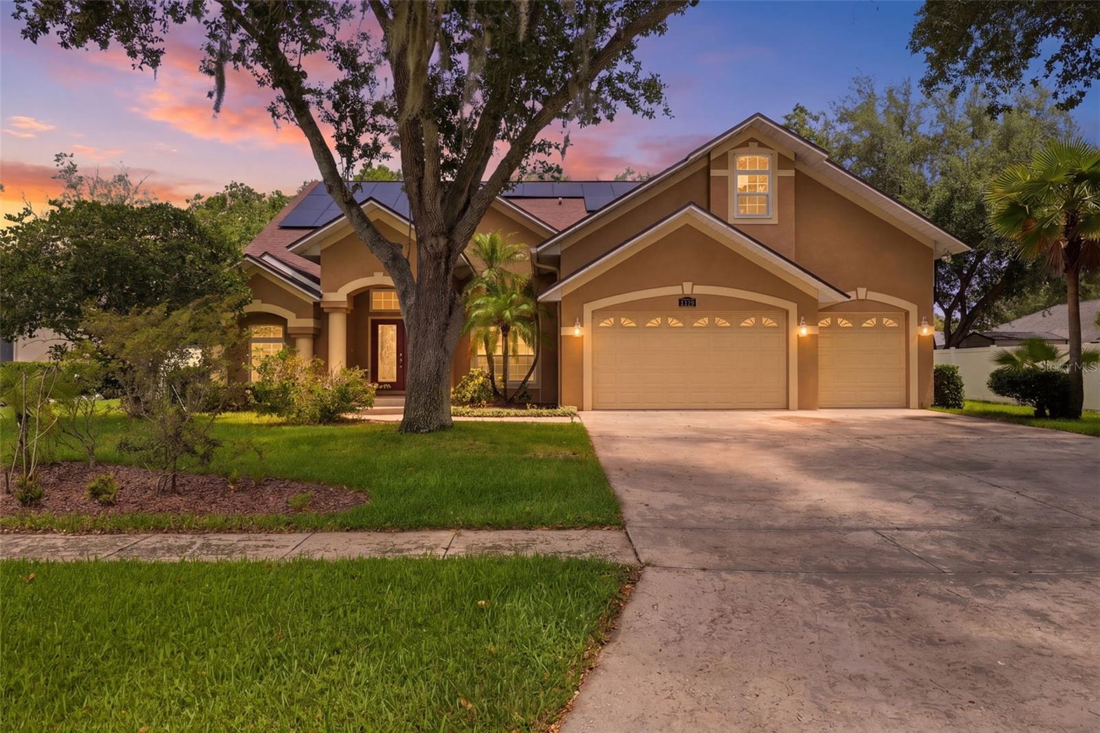 2112 HERITAGE CREST DR, VALRICO, FL, 33594
