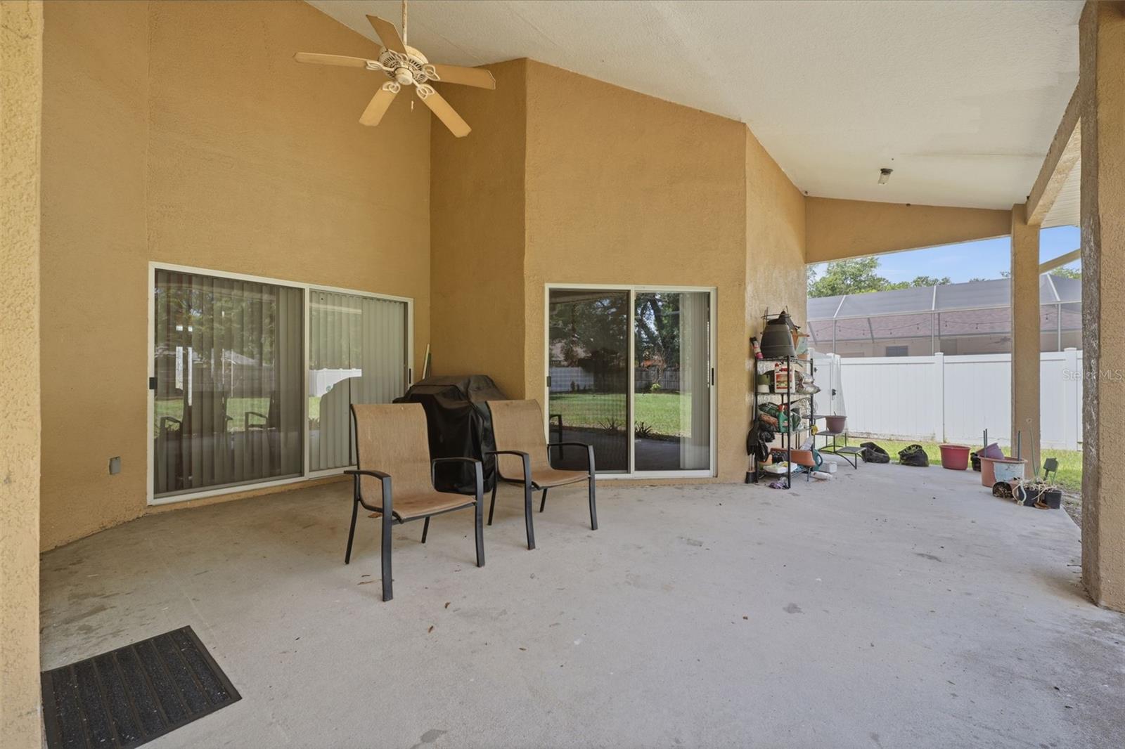2112 HERITAGE CREST DR, VALRICO, FL, 33594
