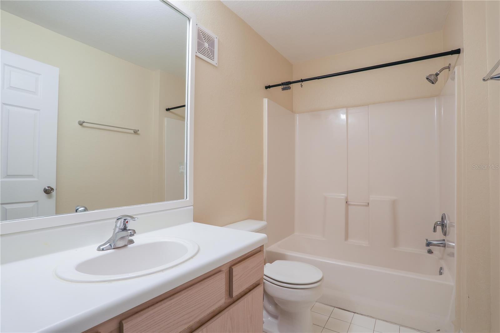 5451 VINELAND RD #2111, ORLANDO, FL, 32811