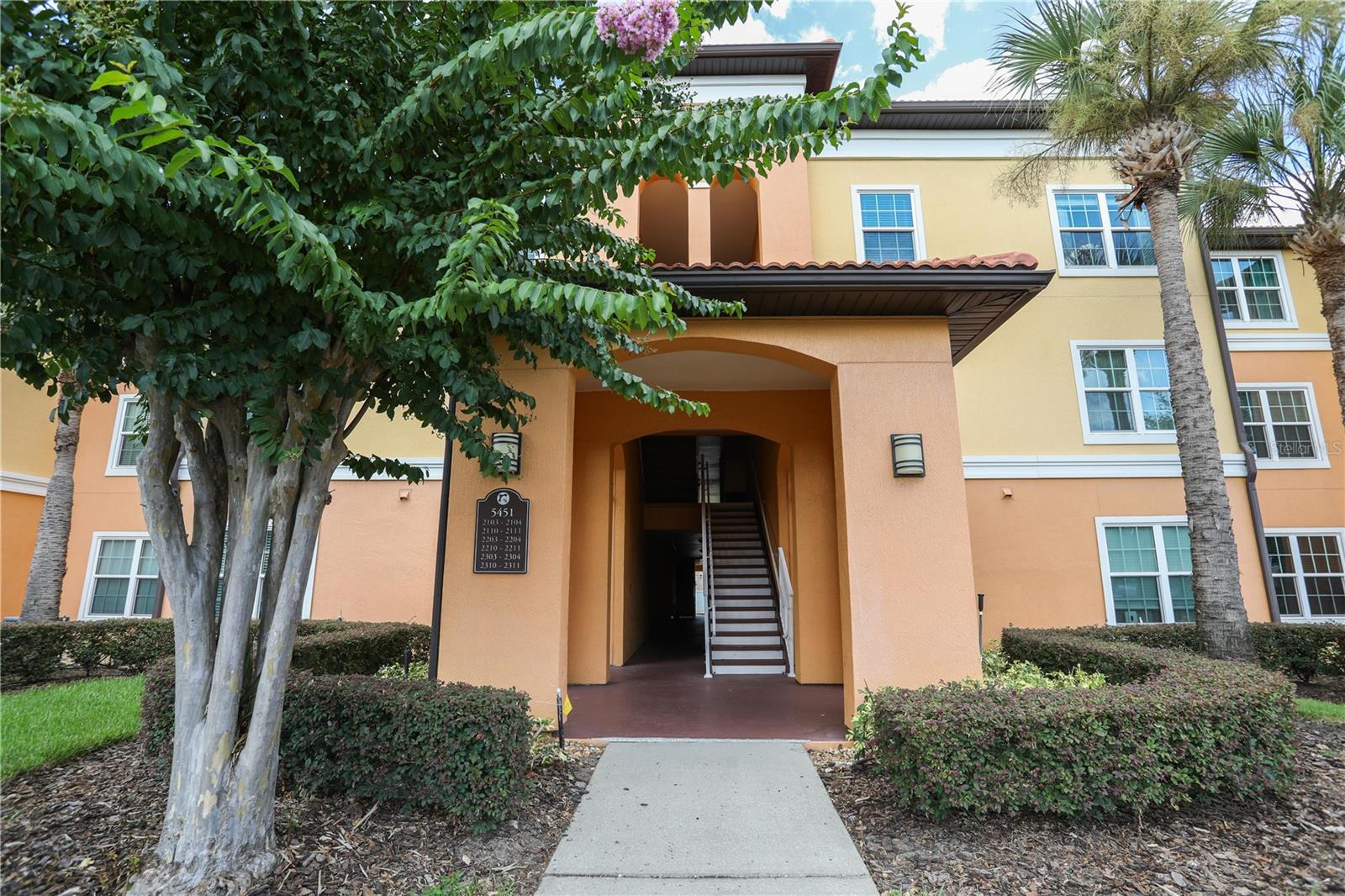 5451 VINELAND RD #2111, ORLANDO, FL, 32811