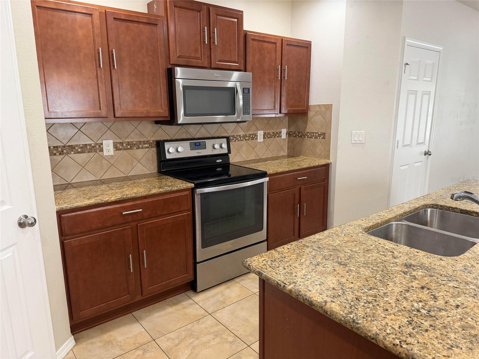 4723 SOMERSET HILL LN, RIVERVIEW, FL, 33578