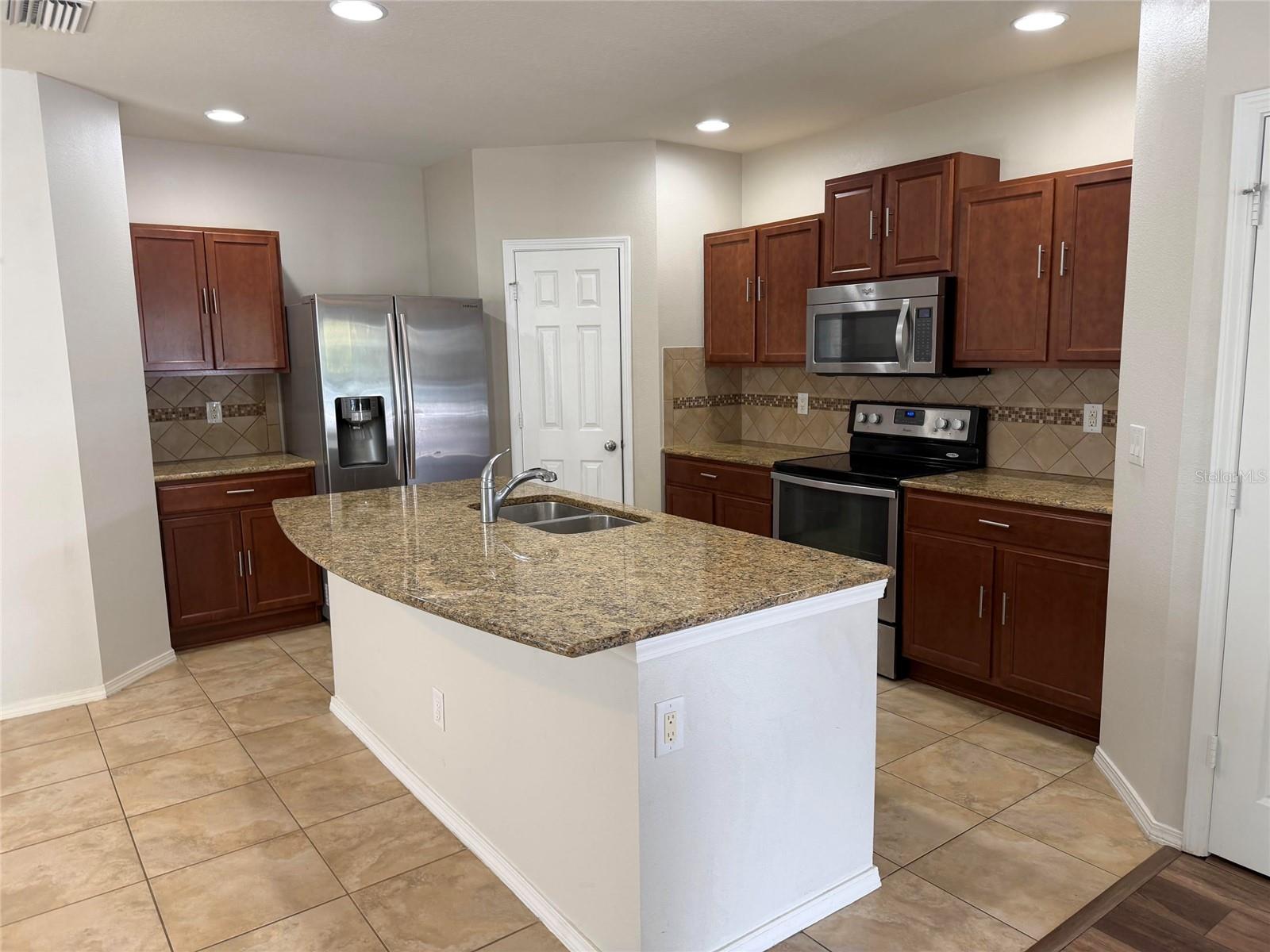 4723 SOMERSET HILL LN, RIVERVIEW, FL, 33578