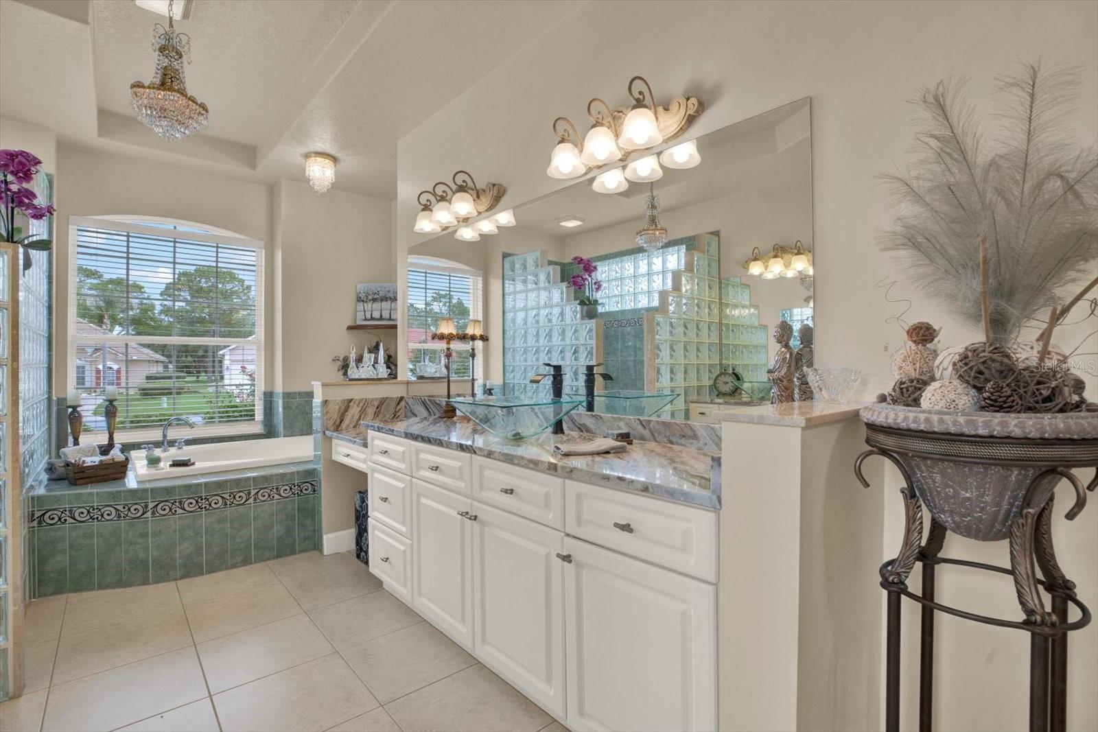 9234 GRAND CYPRESS DR, WEEKI WACHEE, FL, 34613