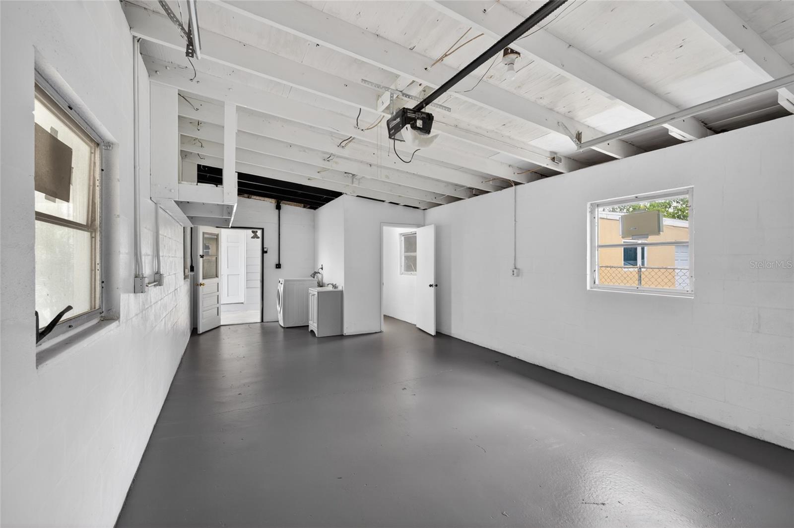679 71ST AVE NORTH AVE N, ST PETERSBURG, FL, 33702