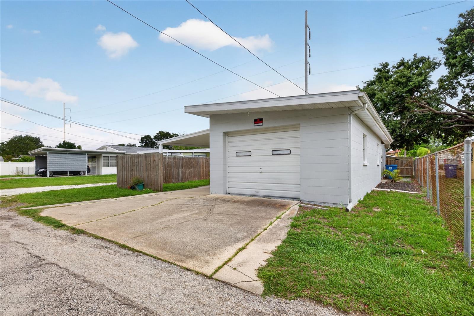679 71ST AVE NORTH AVE N, ST PETERSBURG, FL, 33702