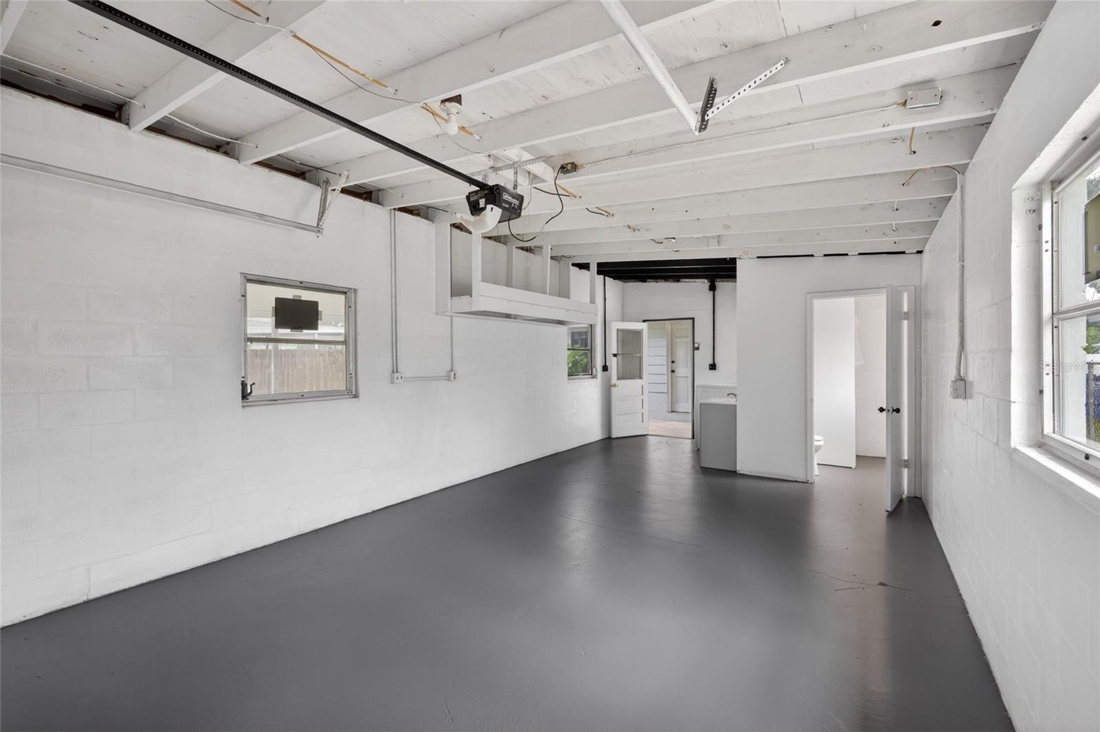 679 71ST AVE NORTH AVE N, ST PETERSBURG, FL, 33702