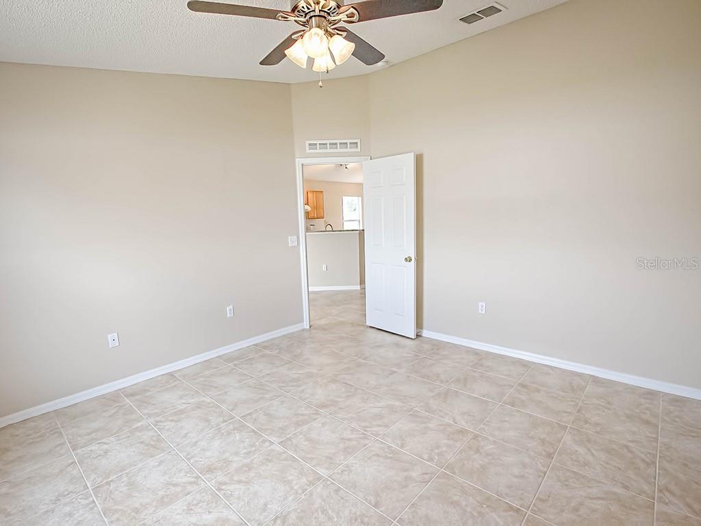 2139 SANDRIDGE CIR, EUSTIS, FL, 32726