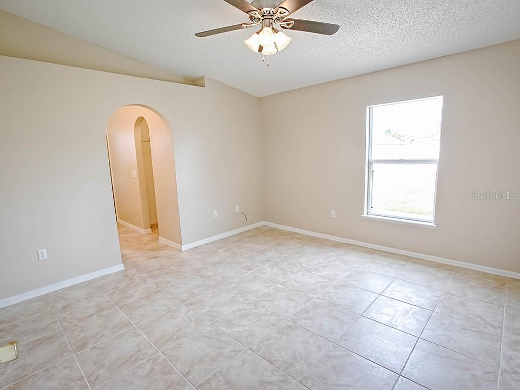 2139 SANDRIDGE CIR, EUSTIS, FL, 32726