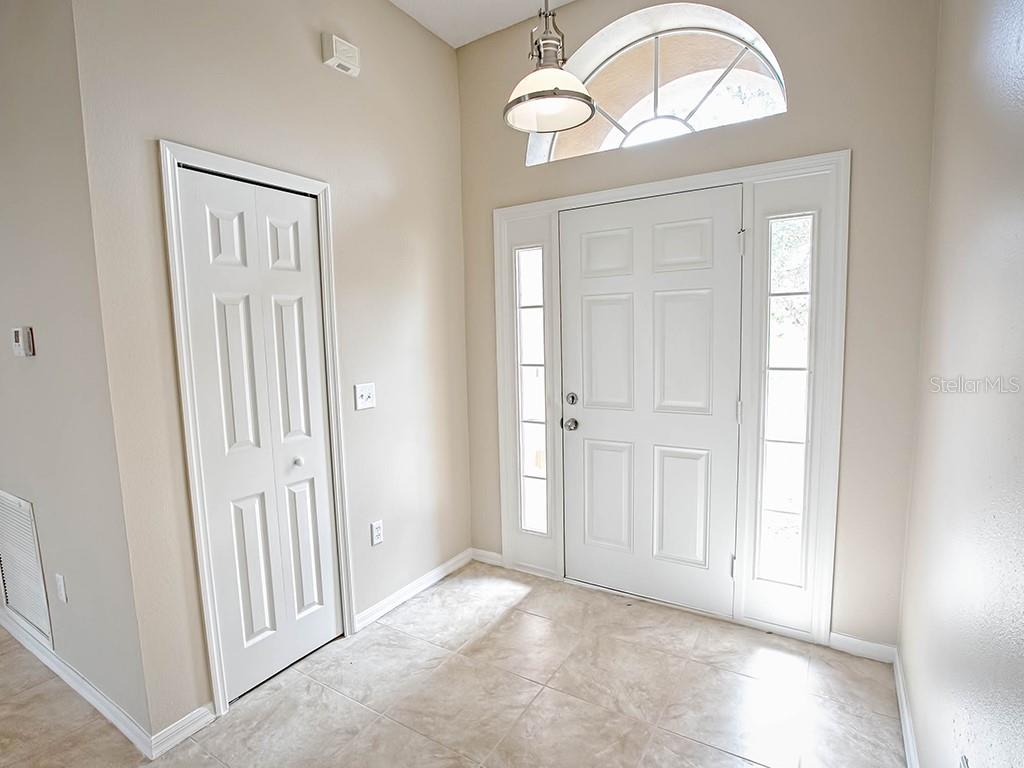 2139 SANDRIDGE CIR, EUSTIS, FL, 32726
