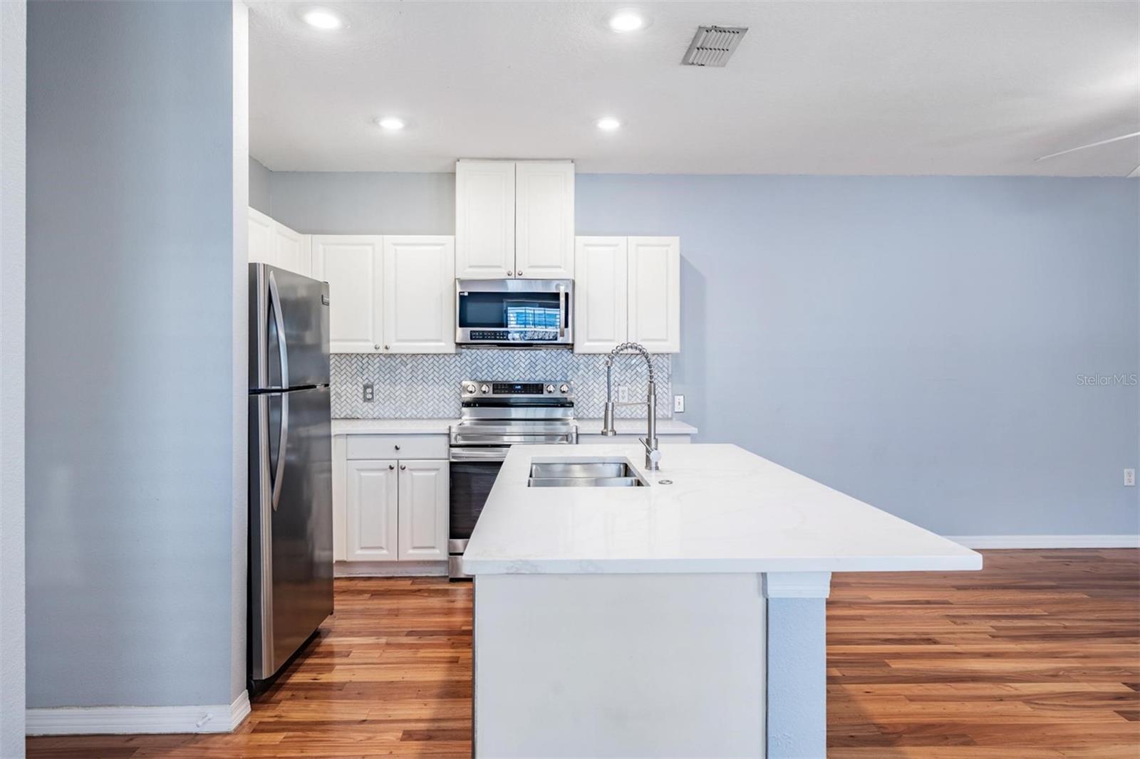 404 S WILLOW AVE #B, TAMPA, FL, 33606