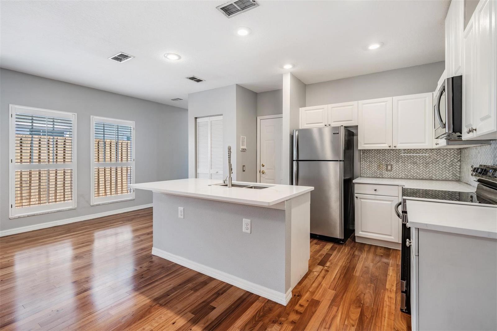 404 S WILLOW AVE #B, TAMPA, FL, 33606