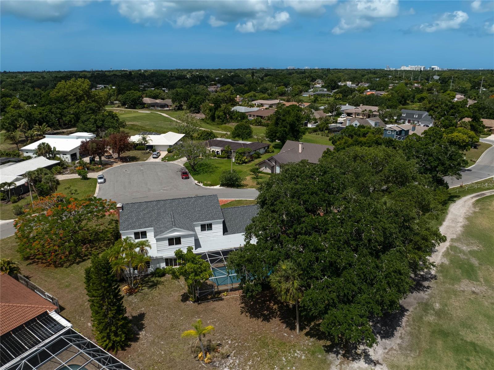 3215 PINE VALLEY DR, SARASOTA, FL, 34239