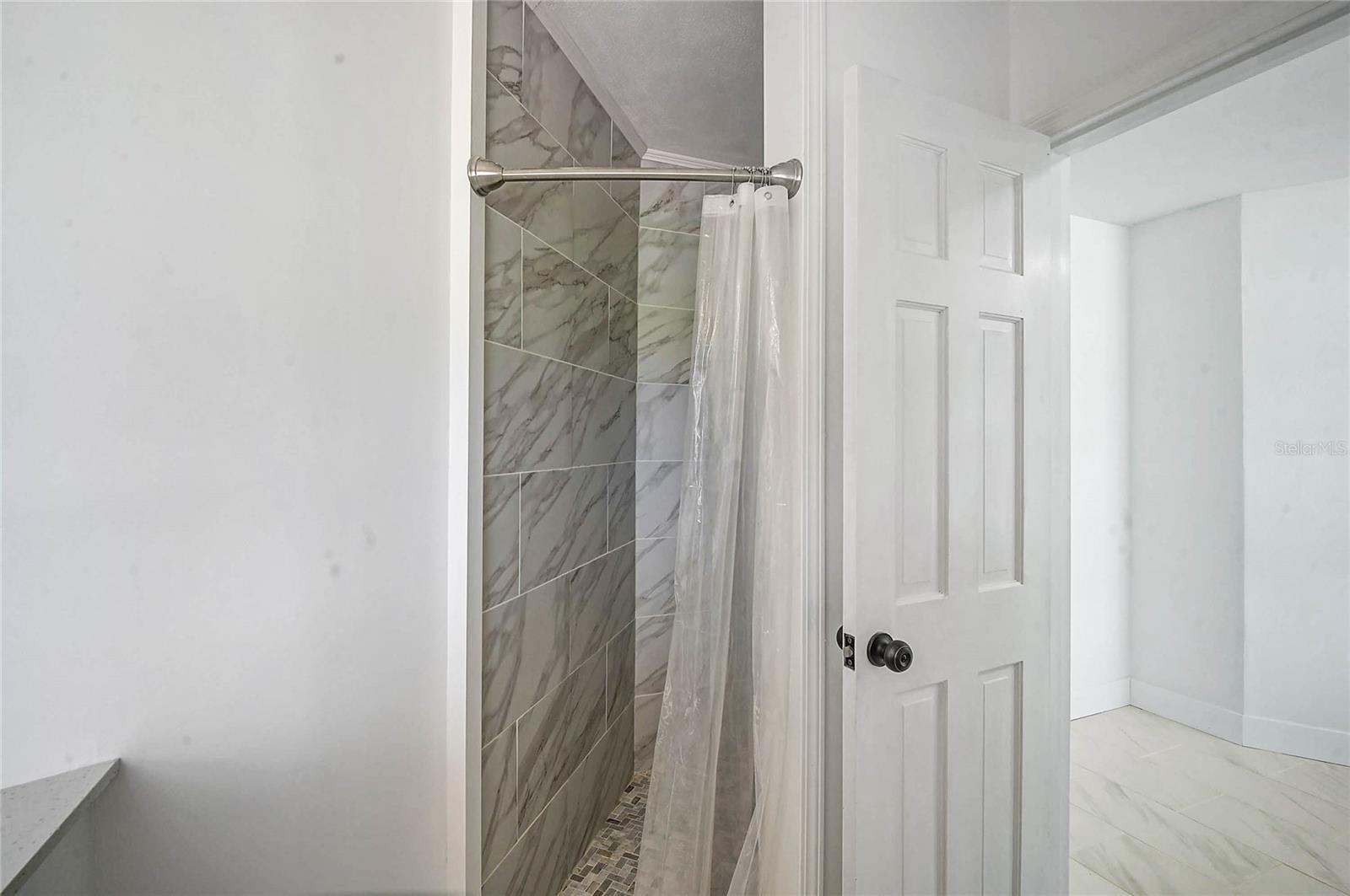3215 PINE VALLEY DR, SARASOTA, FL, 34239
