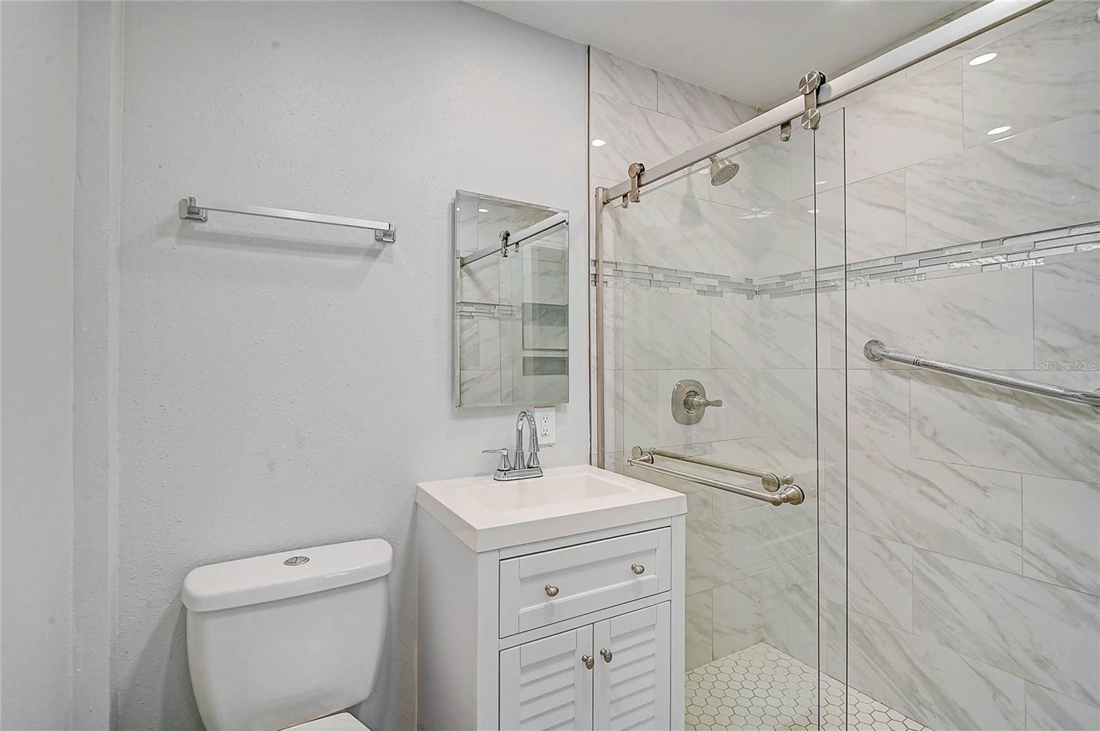 3215 PINE VALLEY DR, SARASOTA, FL, 34239