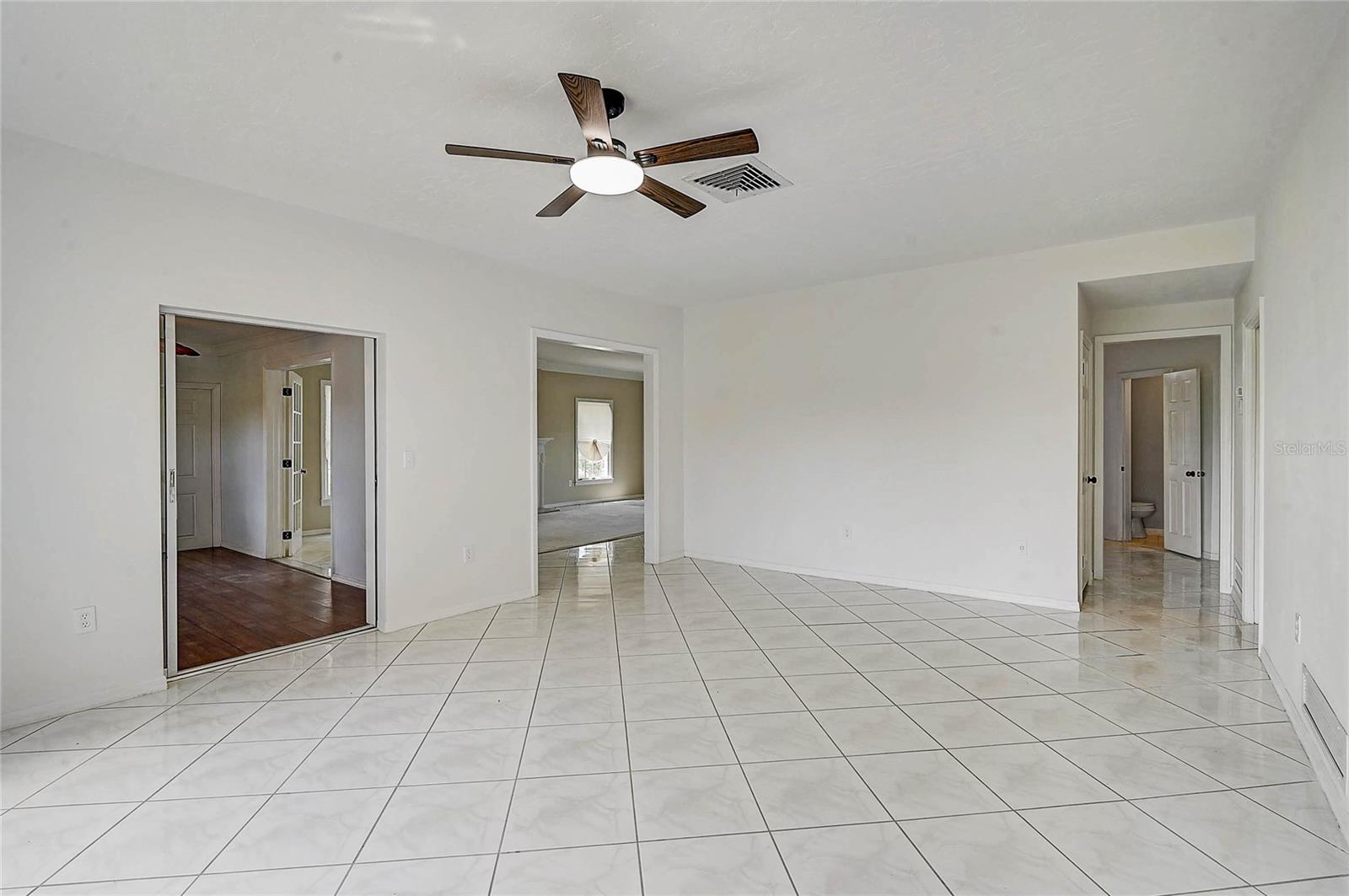 3215 PINE VALLEY DR, SARASOTA, FL, 34239