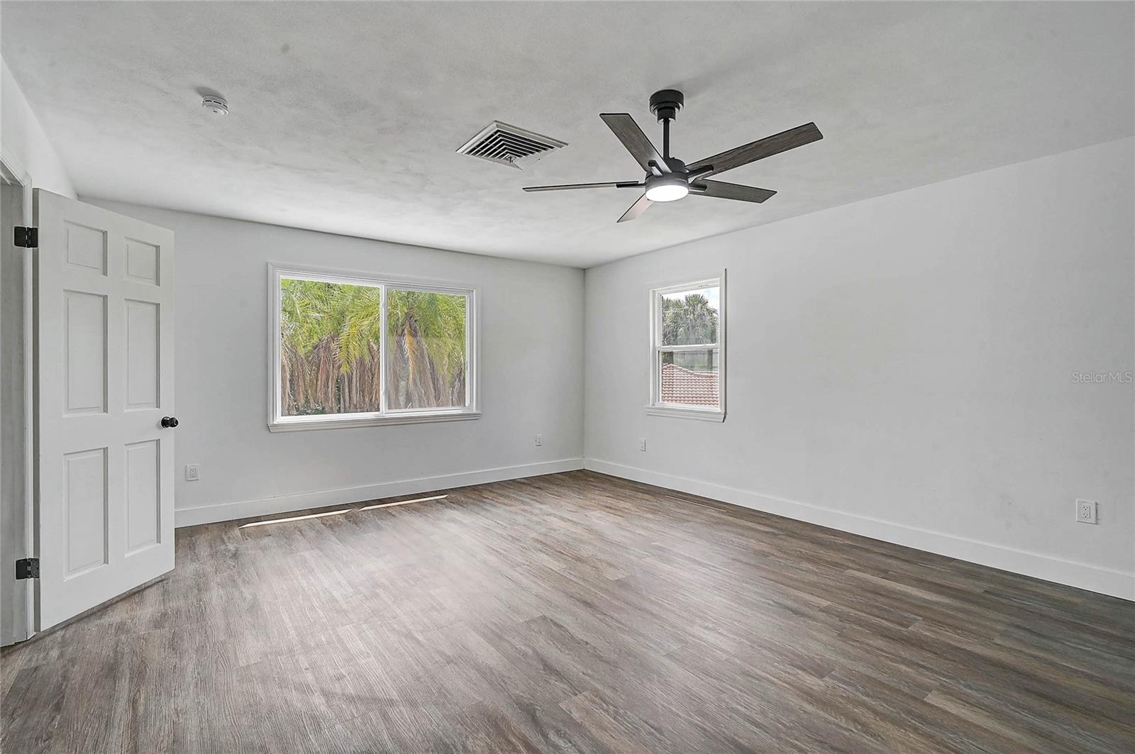 3215 PINE VALLEY DR, SARASOTA, FL, 34239
