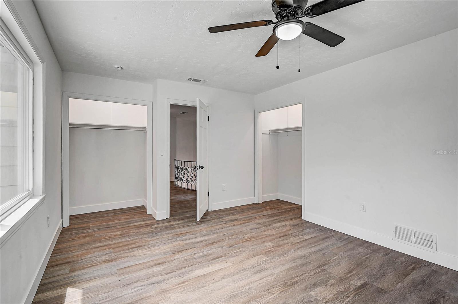 3215 PINE VALLEY DR, SARASOTA, FL, 34239