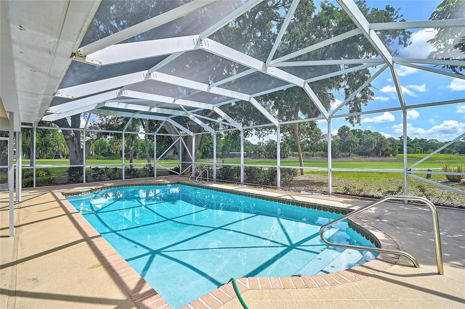 3215 PINE VALLEY DR, SARASOTA, FL, 34239