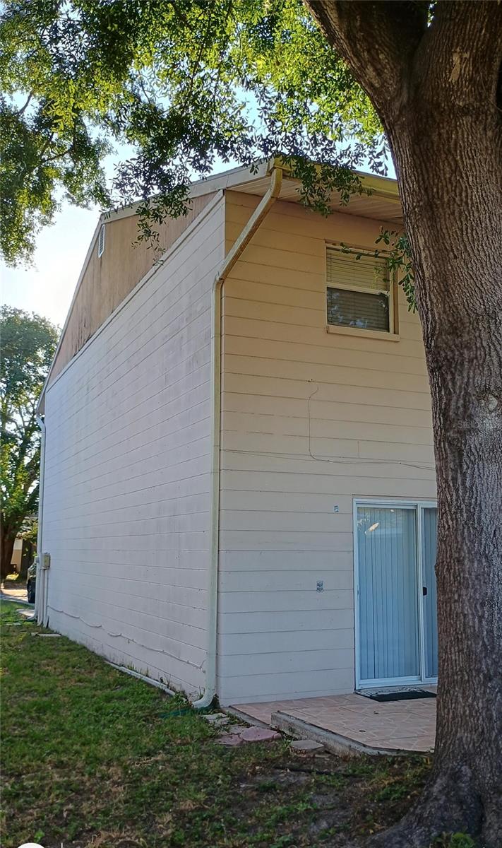 11727 WESSON CIR, TAMPA, FL, 33618