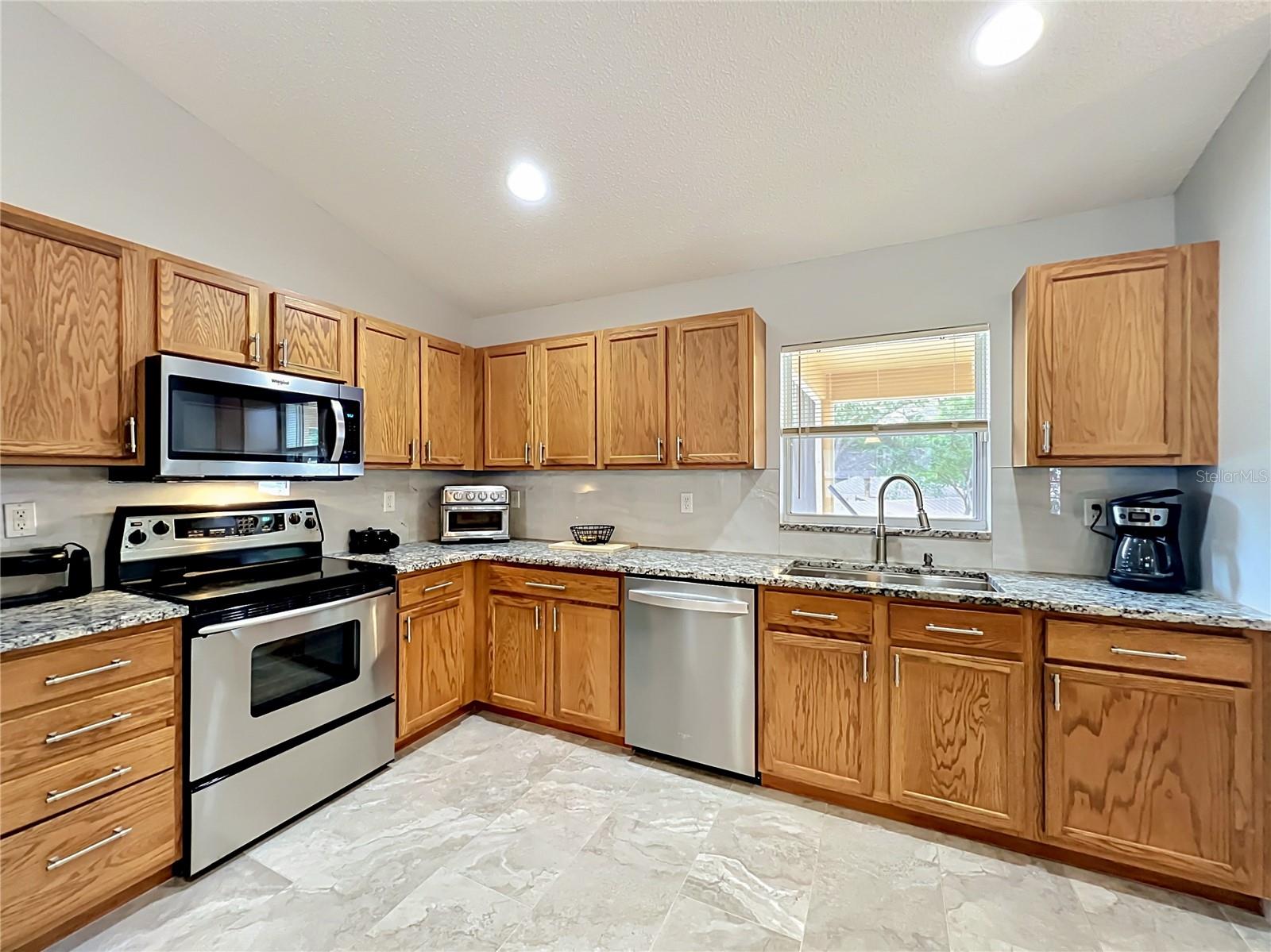 1123 LAKEVIEW OAKS DR, MINNEOLA, FL, 34715