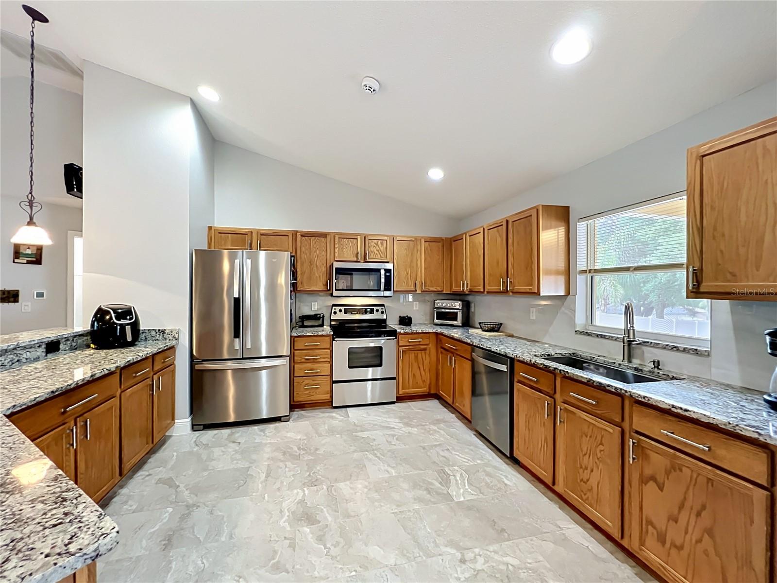 1123 LAKEVIEW OAKS DR, MINNEOLA, FL, 34715