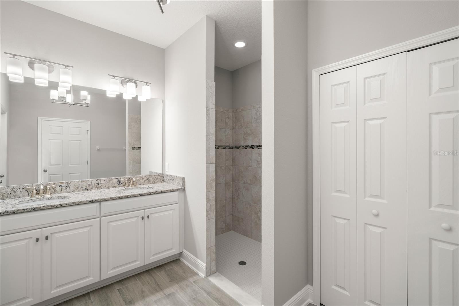 16049 SONOMA GROVE CIR, TAMPA, FL, 33647