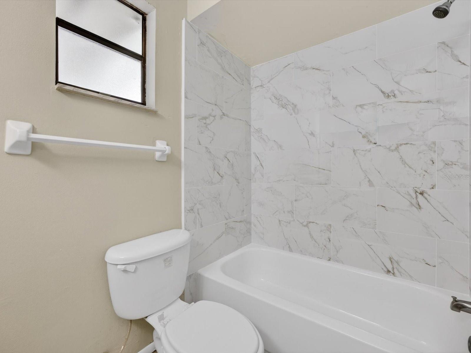 724 LAKESIDE DR, WINTER SPRINGS, FL, 32708