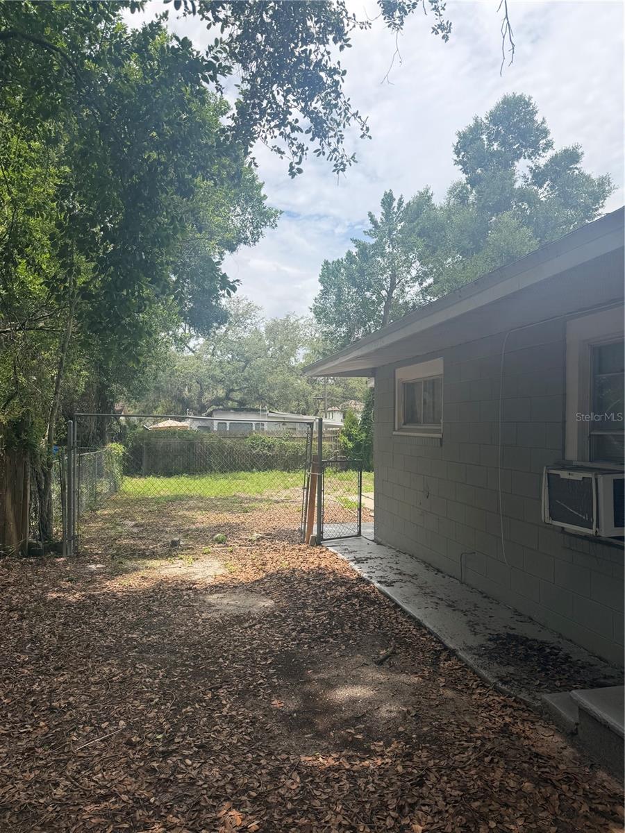 10018 N 14TH ST, TAMPA, FL, 33612