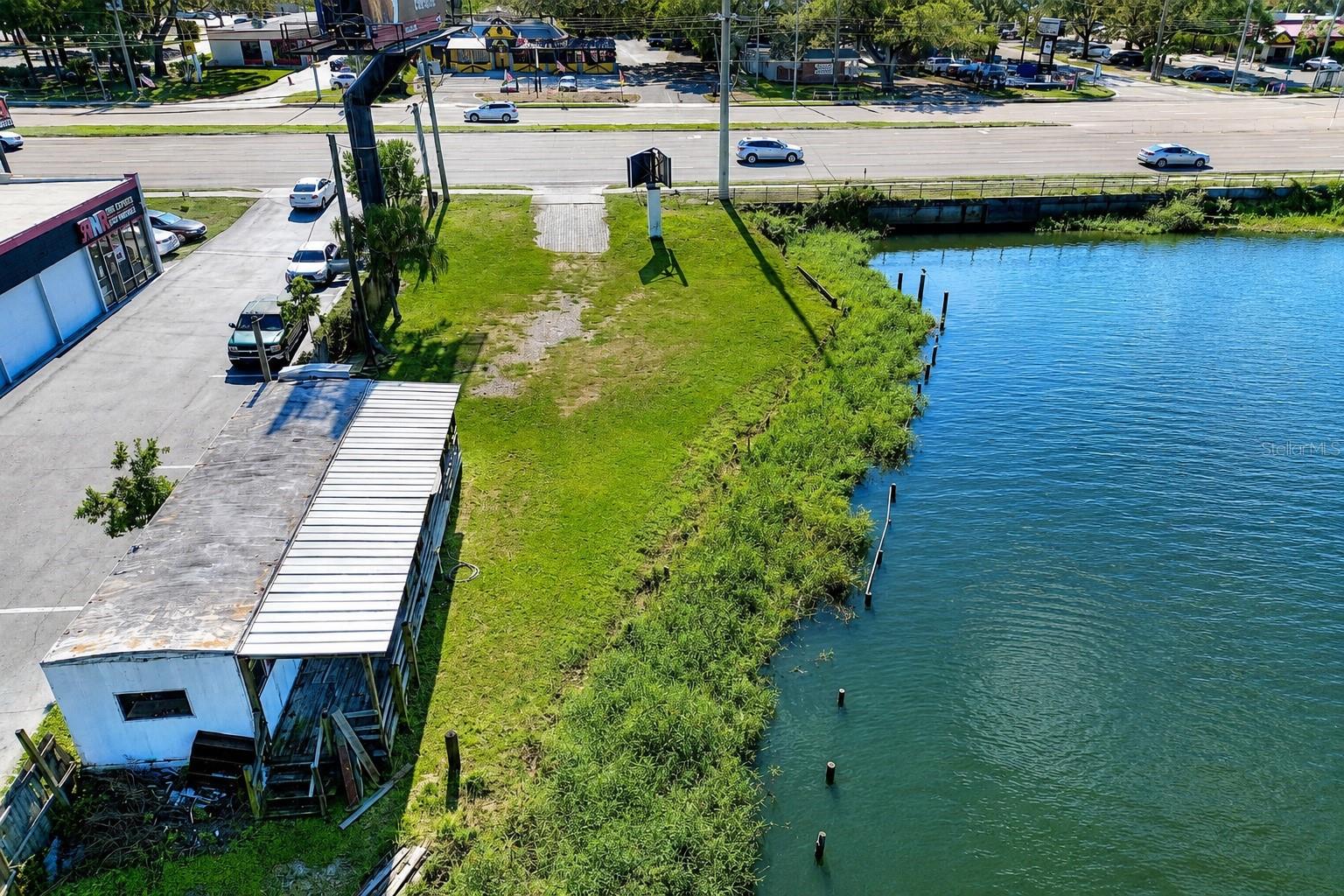 1214 W BRANDON BLVD, BRANDON, FL, 33511