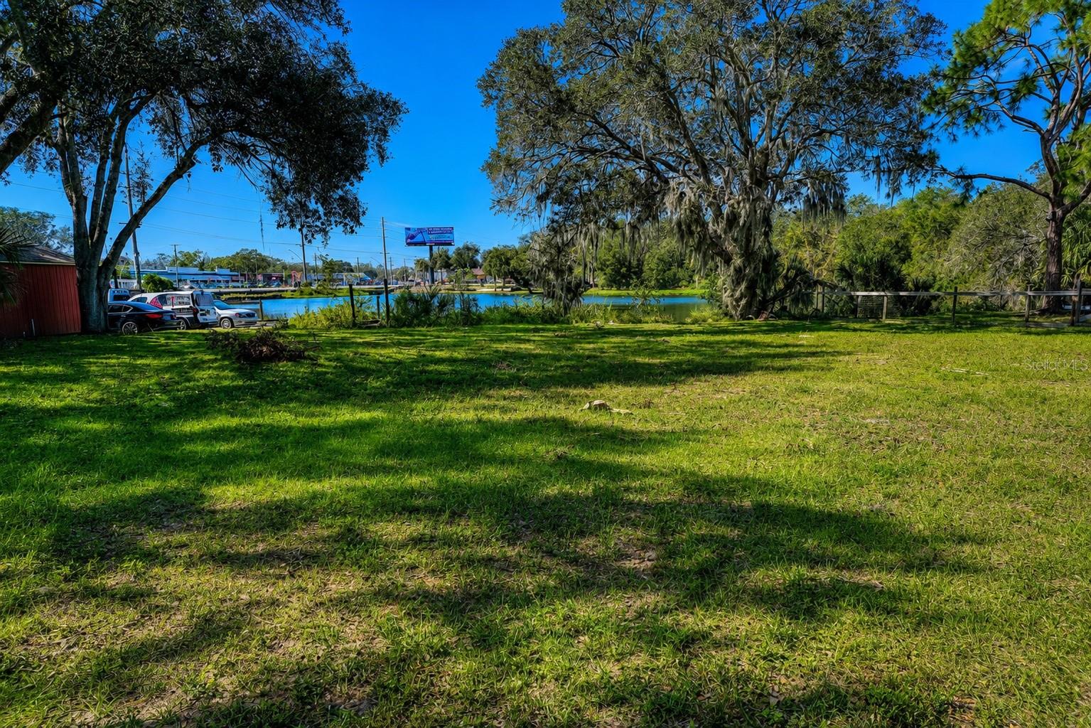 1214 W BRANDON BLVD, BRANDON, FL, 33511