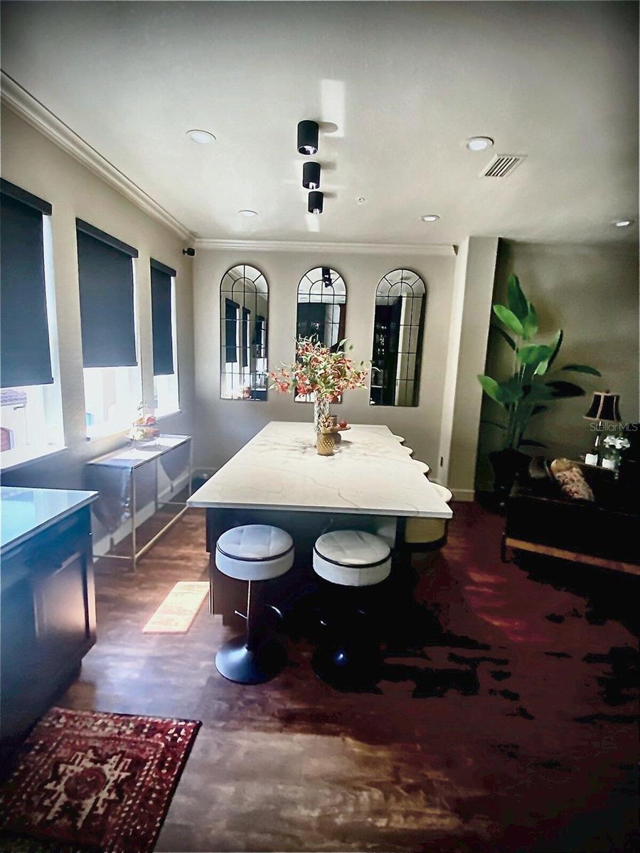 6013 BOWEN DANIEL #105, TAMPA, FL, 33616