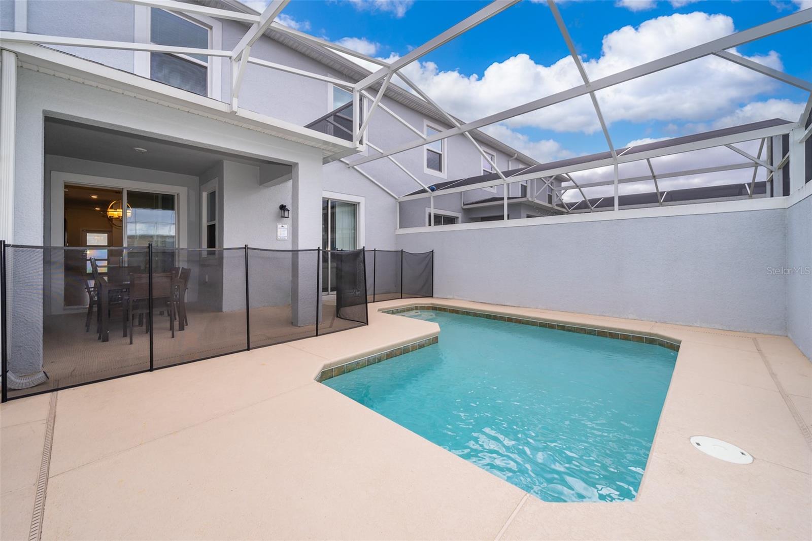 212 OCEAN COURSE AVE, DAVENPORT, FL, 33896