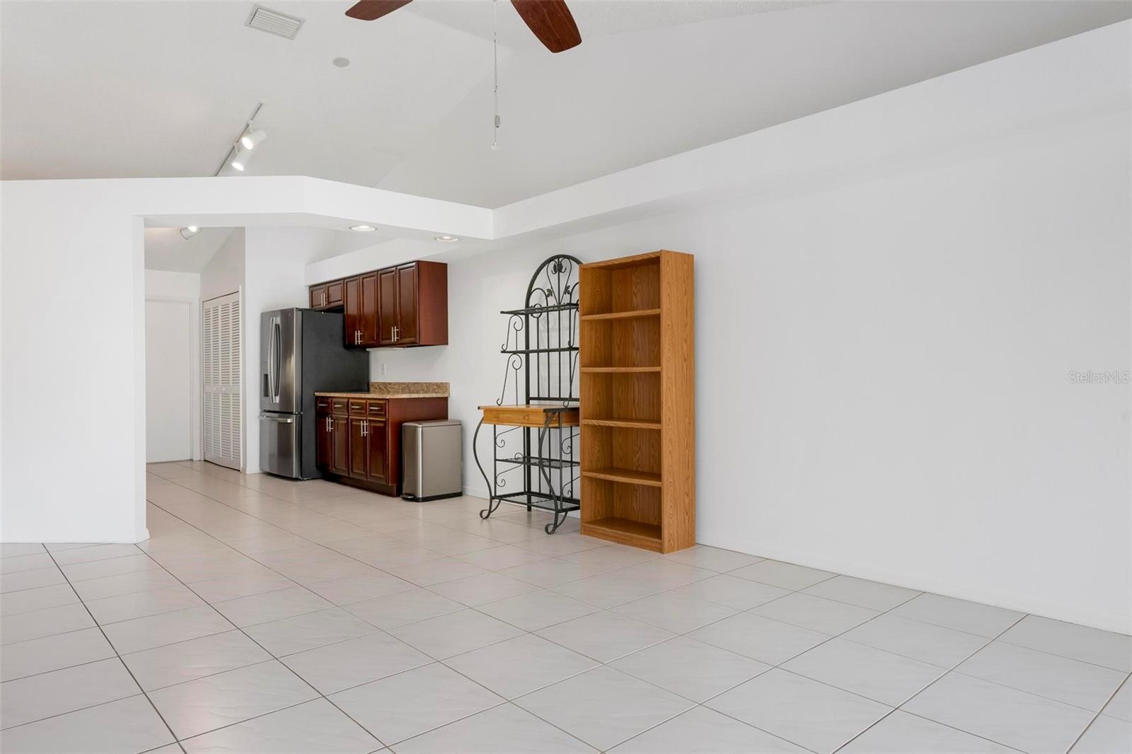 5368 KELLY DR #17, SARASOTA, FL, 34233
