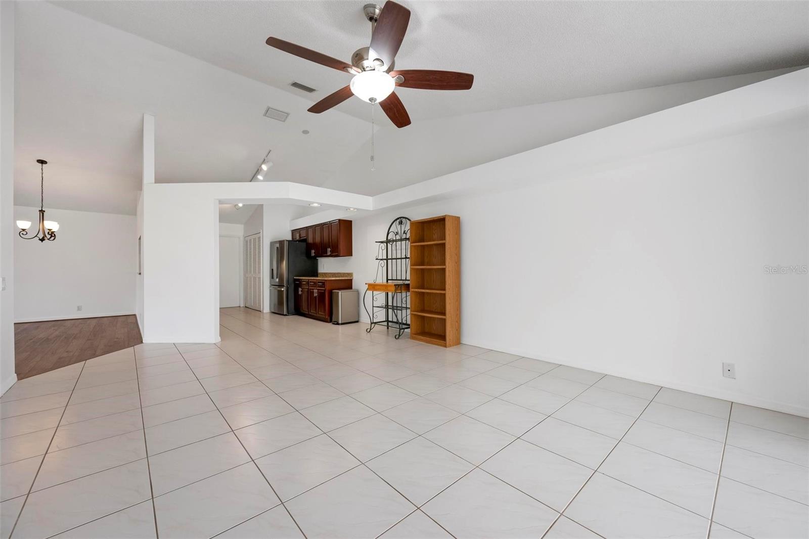5368 KELLY DR #17, SARASOTA, FL, 34233